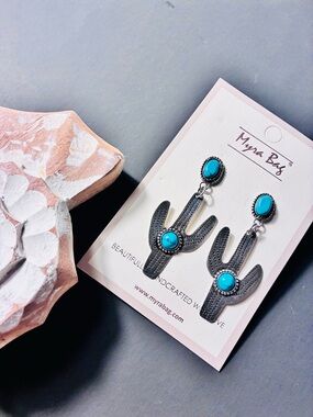 MYRA Sand stone earring